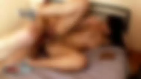 jovencita folla y fuma