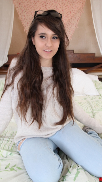 Nikki Litte Foto Sexy Gratis #001