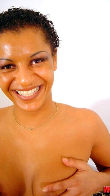 Nina Lisa Foto Sexy Gratis #018