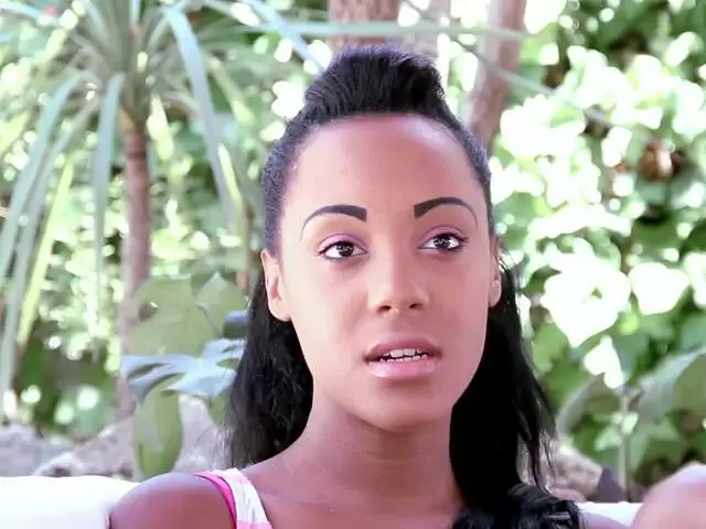 Entrevista sexy con Noe Milk  photo 1