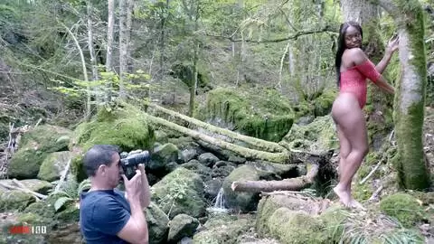 Nikao disfruta del coño de Paris, una preciosa negrita colombiana photo 01