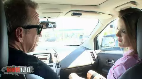 Pat Myne se folla el coño afeitado del mejor amigo de su hija, Tristan Berrimore photo 01