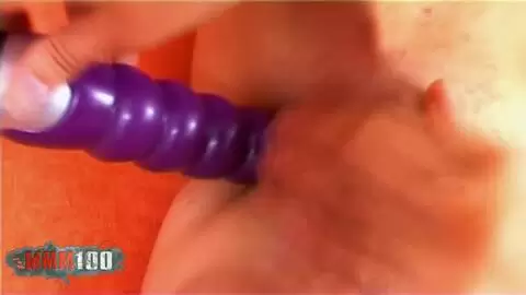 Española flaca de tetas enormes desnudándose en la cama photo 08