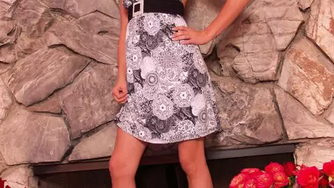 Rebecca Face haciendo un strip   photo 1