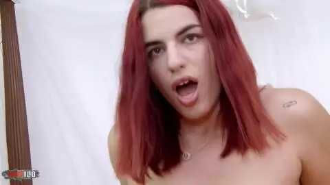 Nikao se divierte sobre la cama follando con Rosie una hermosa joven cubana photo 09