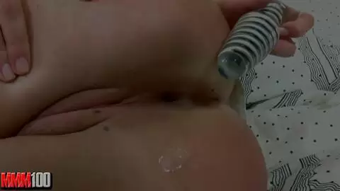 Princessa rusa se pone un dildo en el culo  photo 16