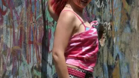 Sabrina Sweet haciendo un strip   photo 14