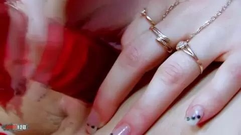 La rubia francesa Shana Spirit en jeans ajustados bailando y desnudándose photo 14