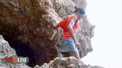 Follada interracial en la playa con Shania, una linda nena de ébano photo 01