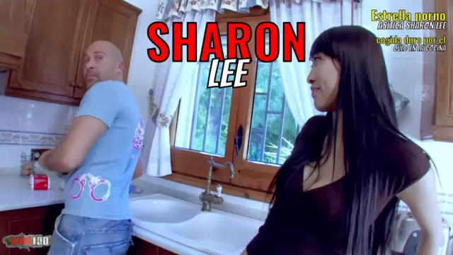 Estrella porno asiática Sharon Lee...