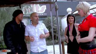 Orgia de sexo brutal en una di