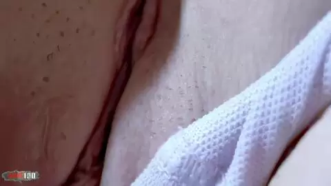 La encantadora joven Sonia Sanchez haciendo un striptease caliente photo 13