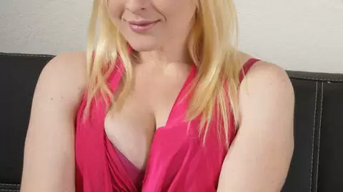 Sparkle desnudandose   photo 1