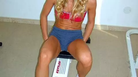 Suzana enseÃ±ando su cuerpo   photo 5