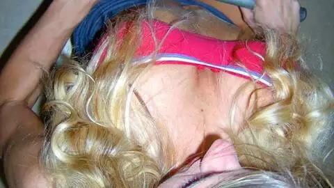 Suzana enseÃ±ando su cuerpo   photo 6