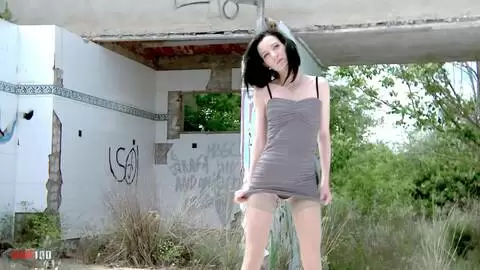 Tania Kiss posando   photo 02