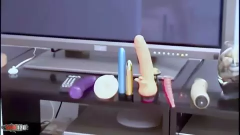 La milf francesa Tigra se divierte con Noemí, una preciosa jovencita polaca photo 09