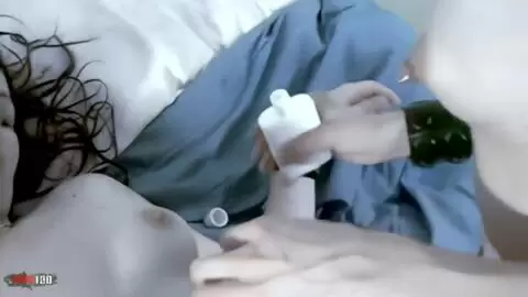 Dos jovenes lesbianas follando para la primera vez en frente de la camara photo 09