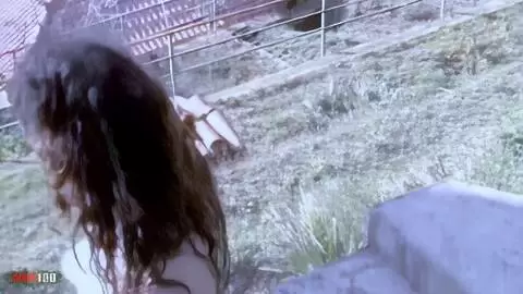 La joven amateur española Tina, desnuda al aire libre photo 06