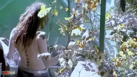 La joven amateur española Tina, desnuda al aire libre photo 14