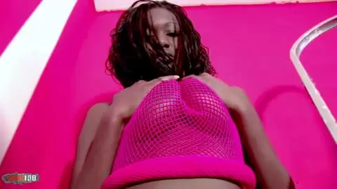 Increíble tetona nena negra Tyra Lewis en traje de rejilla desnudándose photo 14