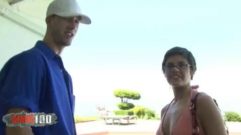 Una polla grande folla el coño de Haileey James con fuertes estocadas.
 photo 04