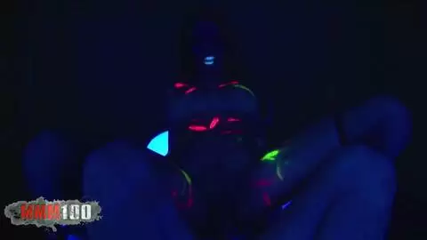 Daisy Marie y Mick Blue se divierten mucho sexualmente juntos en este vídeo photo 11