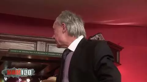 El bar se convierte en una orgía caliente con grandes senos photo 03