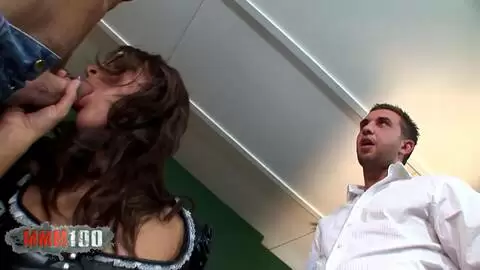 Sabrina Sweet es follada por dos grandes pollas en un trío caliente photo 04