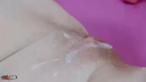 Joven Pelirroja Esbelta Es Follada y Recibe un Creampie photo 16