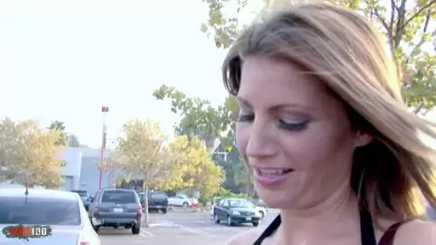 Dane Cross se clava a fondo en el co&ntilde;o ajustado de la MILF Sky Rodgers photo 02