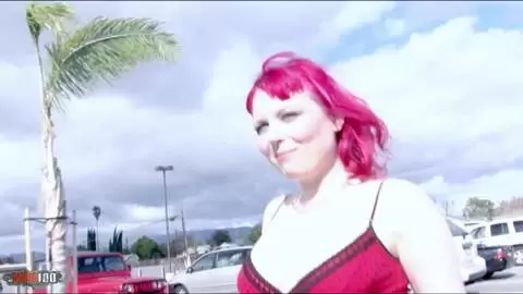 Pelirroja curvy cabalga una BBC interracial y acaba con leche en las tetas photo 2