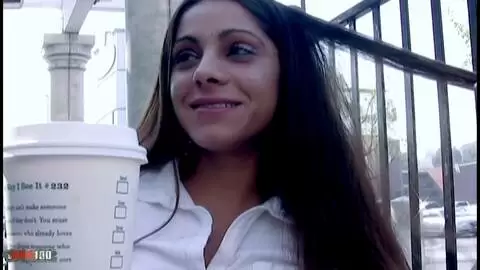 La delgada morena Amina Sky se traga la polla monstruosa de Dey Magnum y acaba con la cara empastada de lefa photo 3