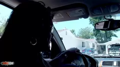 La enorme BBC de Nat Turnher estira a la MILF rubia Kelly Leigh con medias antes de reventarle la cara a corridas photo 03