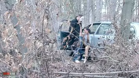 Follada anal en el coche en el bosque con la bella Nataly Lancaster photo 02