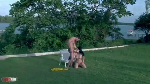 Roxy Panther: Hot Fuck on Lawn con eyaculación photo 16