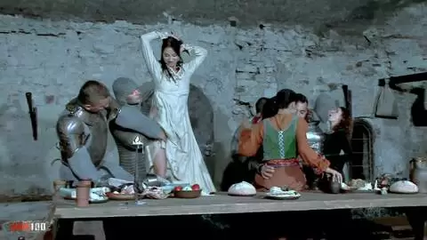 Orgía en taberna medieval con doble penetración y corridas faciales photo 02