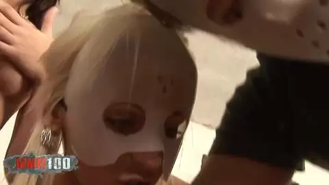 Gangbang lésbico con cinco chicas cachondas y una gran polla photo 15