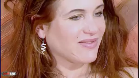 La francesa amateur valerie en un trío con anal photo 16