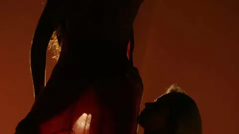 Juego de luces para dos chicas salvajes photo 10