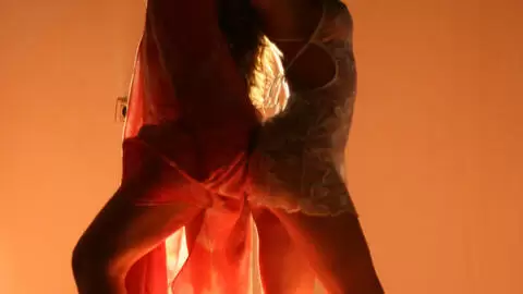 Juego de luces para dos chicas salvajes photo 15