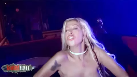 Follando en público en una discoteca de Barcelona photo 11