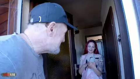 Victoria Arias y Terry Kemaco: Milf español en una mierda photo 02