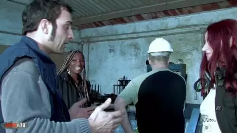 Dos inspectores se follan por todos los agujeros photo 01