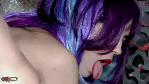 Yasmin Daferro es atropellada por un monje y le mea encima photo 12