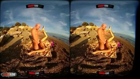 Follada 3D VR en la playa con la sublime rumana Yasmin Daferro photo 15