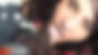 Yesenia rock chupa la polla en