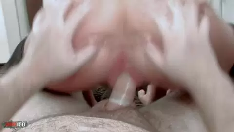 Follando sobre la cama con la preciosa española rubia tetona Yesica Catler photo 13