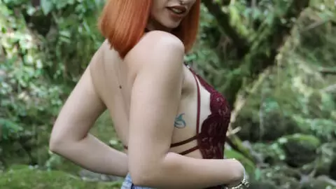 Sesión de fotos al aire libre con la guapísima actriz española Yuno Love photo 6