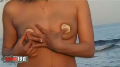 Zeta Niagara desnudandose   photo 07